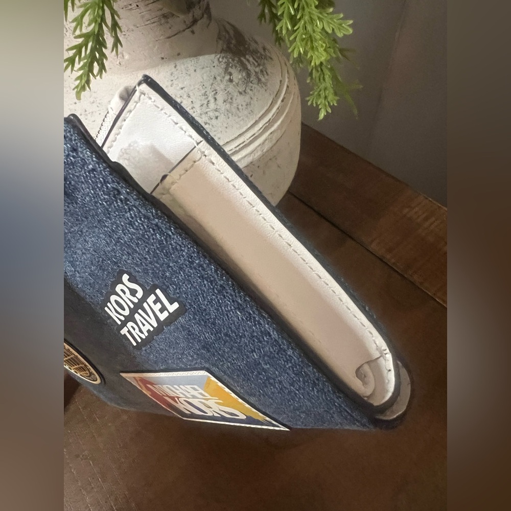 Michael Kors Denim Wristlet (NWT) - Picture 5 of 11